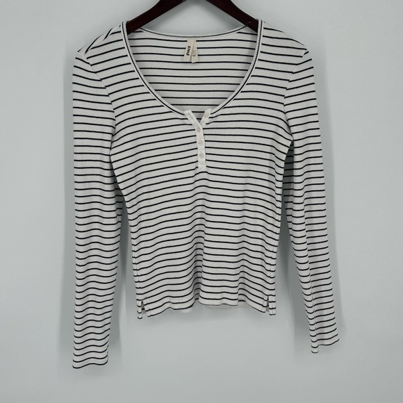 Pact Favorite Rib Henley Long Sleeve Top Size Medium White Black Striped Shirt - Picture 1 of 11